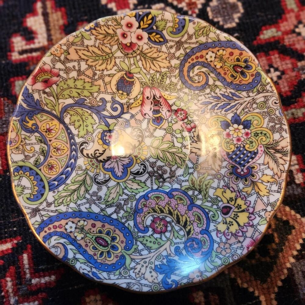 Palace Multi Dinnerware - Picture 1 of 3